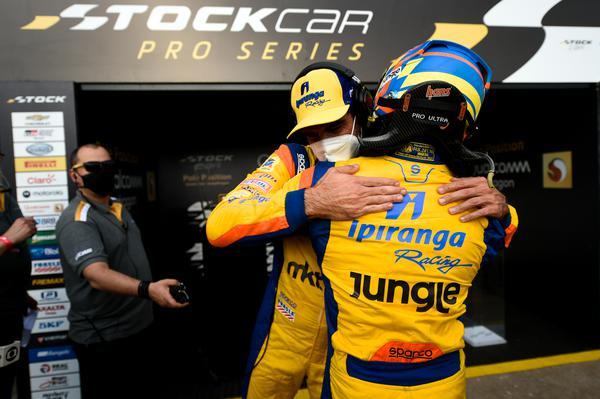 Thiago Camilo surpreende e crava a pole em Cascavel