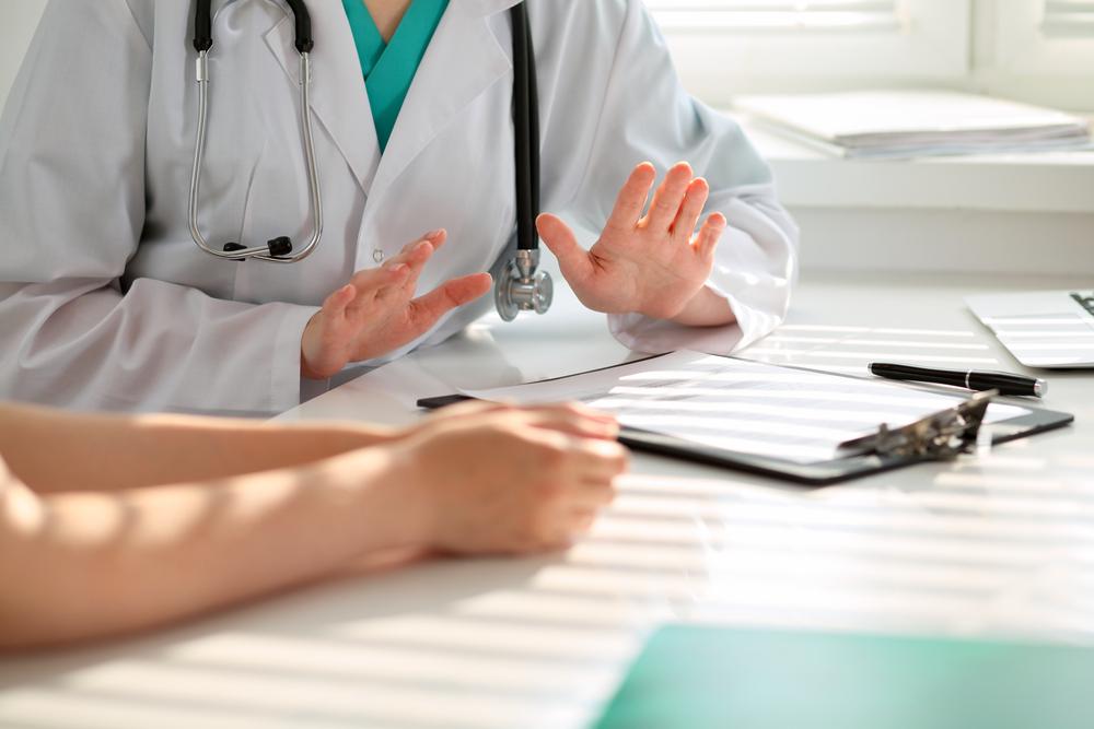 Médico da Rede São Camilo SP lança livro sobre terapias integrativas para pacientes oncológicos