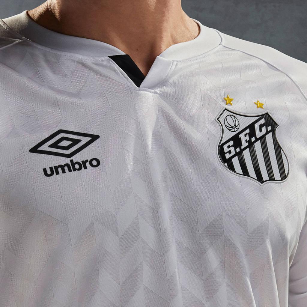 Um passado, presente e futuro só de glórias: Santos e Umbro renovam parceria histórica