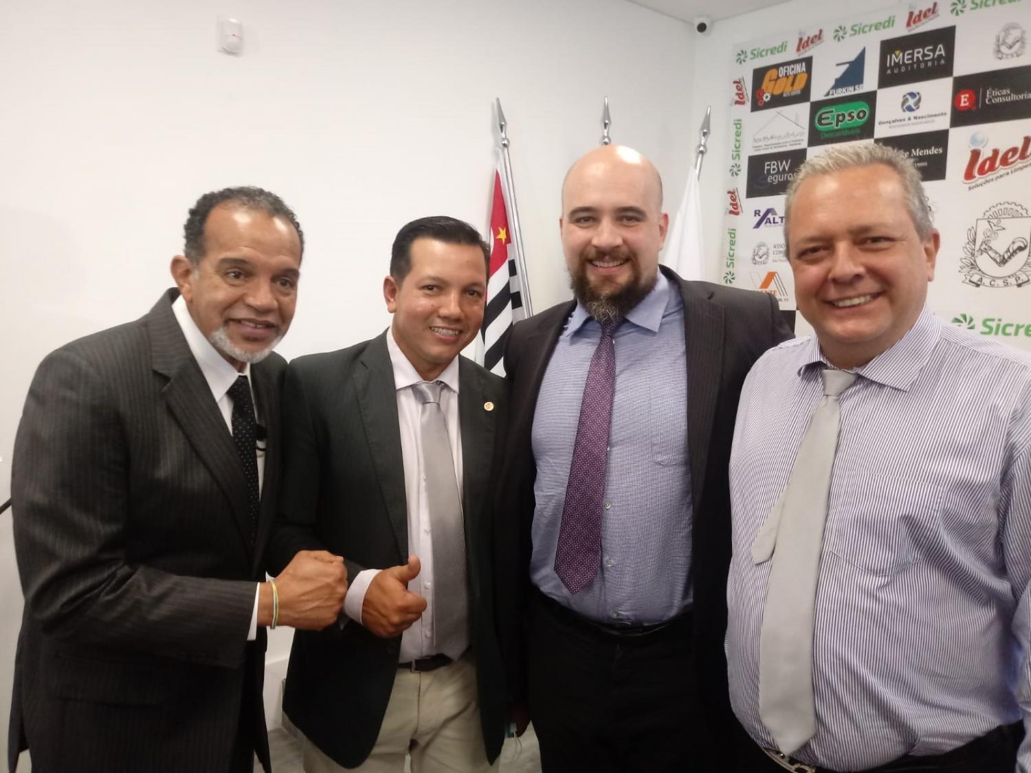 ACSP-Distrital Nordeste presta homenagem aos  ex-diretores superintendentes Enio Gomes e Carlos Daniel