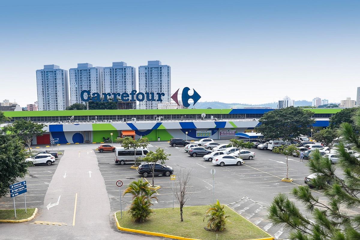 CUFA realiza reflexão sobre diversidade racial, através do grafite, em parceria com o Carrefour