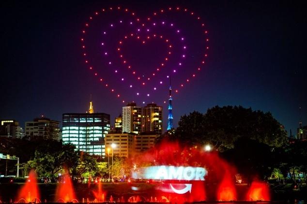 Natal no Ibirapuera tem show de drones iluminados