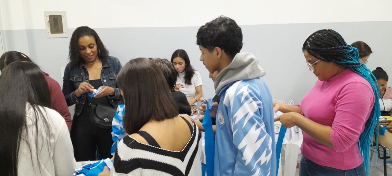 Poli Expo transforma feira de profissões em experiência prática e empreendedora