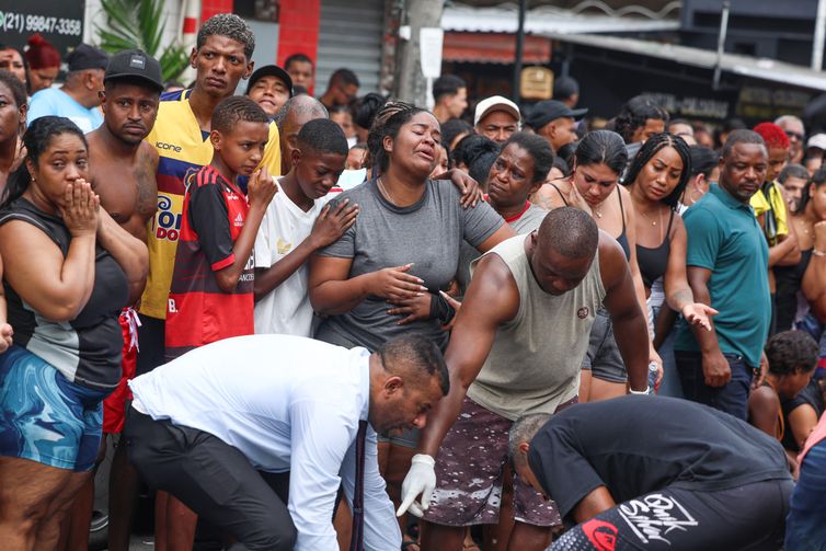 Tiroteios constantes afetam desenvolvimento de crianças em comunidades