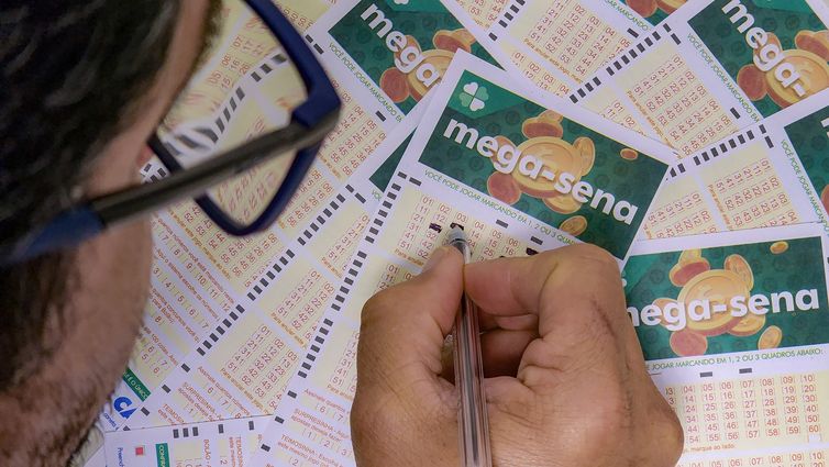 Mega-Sena sorteia nesta quinta-feira prêmio acumulado em R$ 8 milhões